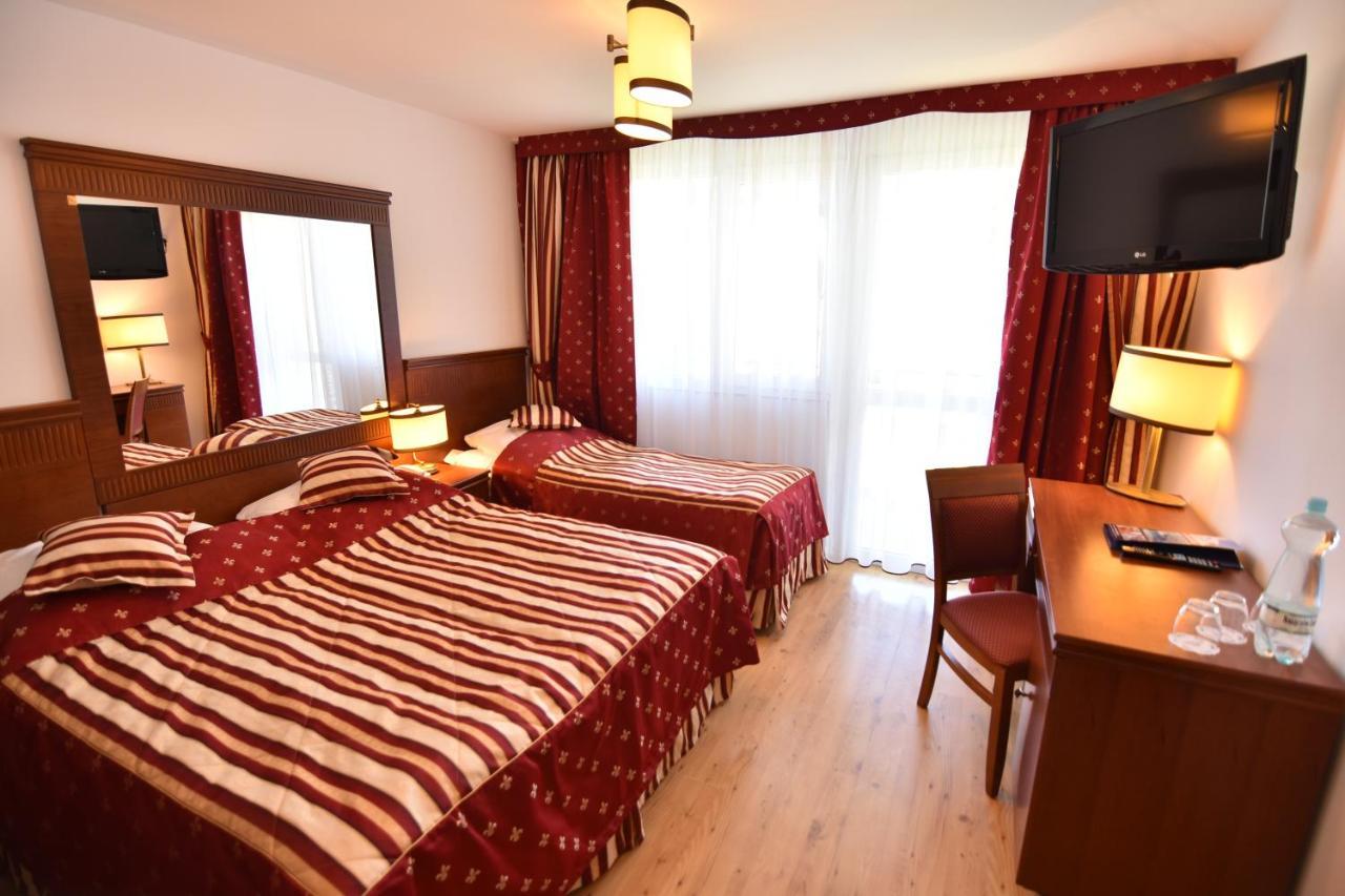 Aquapark Health Resort & Medical Spa Panorama Morska All Inclusive Jaroslawiec Ngoại thất bức ảnh